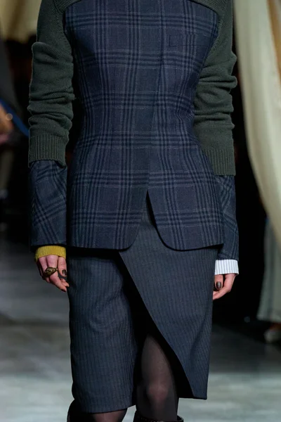 Look 23